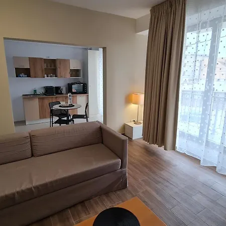 Appartamento Jafar 1 - Modern 1Br Apartment With Balcony