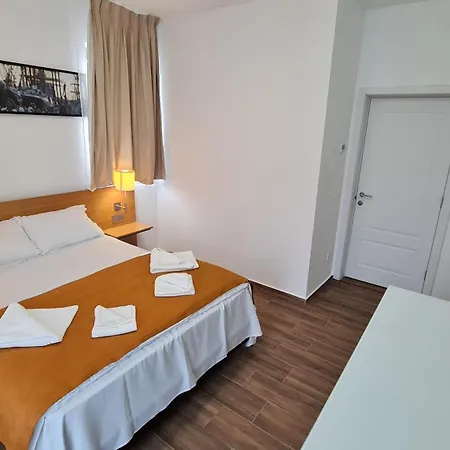 Jafar 1 - Modern 1Br Apartment With Balcony