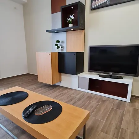 Jafar 1 - Modern 1Br Apartment With Balcony